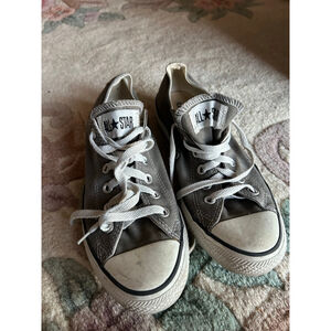 Converse size 9 gray